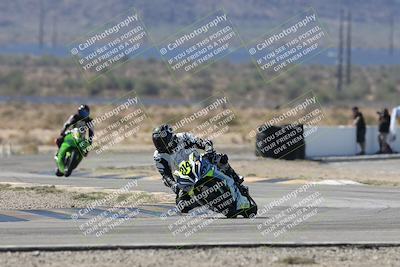 media/Oct-05-2025-CVMA (Sun) [[beeef4f201]]/Race 5-Amateur Supersport Open (Holeshot)/